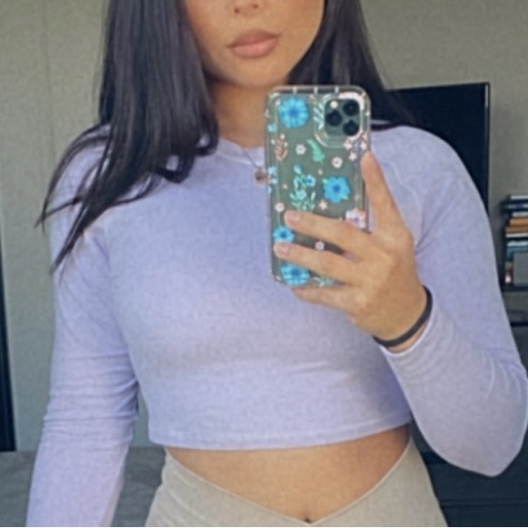 Alphalete Long Sleeve Tees - Black, Orange, Purple - Picture 4 of 5